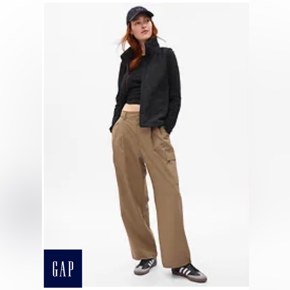 NWT Gap Fit Embroidered Vest, Plush Lining, Mistletoe Green, Small - Picture 7 of 7